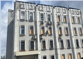 1/2 будинку, загальною площею 1 493,5 кв.м, за адресою: Донецька обл., м. Покровськ (був. Красноармійськ), вулиця Шибанкова, будинок 1-а. Реєстраційний номер об`єкту нерухомого майна: 3244608814160. Інвентарний № 94185. Основні засоби у кількості 166 одиниць