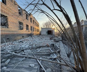 Будівля банку, загальною площею 1 744,3 кв.м, за адресою: Донецька обл., м. Костянтинівка, вулиця Поштова (був. Ленінградська), будинок 8. Реєстраційний номер об`єкту нерухомого майна: 543773014000. Інвентарний № 100174.