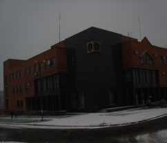 Будівля банку, загальною площею 4 900,4 кв. м, за адресою: Донецька обл., м. Макіївка, Сонячний мікрорайон, будинок 12. Реєстраційний номер об’єкта нерухомого майна: 20614227. Інвентарний № 95325. Основні засоби у кількості 466 шт