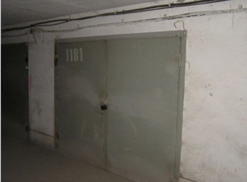 Гараж №1181, загальною площею 18,5 кв.м, за адресою: Автономна Республіка Крим, м. Сімферополь, вул. Аральська, 73. Реєстровий номер 23 стор. 58 в реєстровій книзі №1-Г. Інвентарний № 88541. Гараж №1182, загальною площею 18,7 кв.м, за адресою: Автономна Республіка Крим, м. Сімферополь, вул. Аральська, 73. Реєстровий номер 23 стор. 58 в реєстровій книзі №1-Г. Інвентарний № 88542. Гараж №1183, загальною площею 17,2 кв.м, за адресою: Автономна Республіка Крим, м. Сімферополь, вул. Аральська, 73. Реєстровий номер 23 стор. 58 в реєстровій книзі №1-Г. Інвентарний № 88543