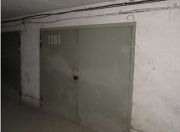 Гараж №1181, загальною площею 18,5 кв.м, за адресою: Автономна Республіка Крим, м. Сімферополь, вул. Аральська, 73. Реєстровий номер 23 стор. 58 в реєстровій книзі №1-Г. Інвентарний № 88541. Гараж №1182, загальною площею 18,7 кв.м, за адресою: Автономна Республіка Крим, м. Сімферополь, вул. Аральська, 73. Реєстровий номер 23 стор. 58 в реєстровій книзі №1-Г. Інвентарний № 88542. Гараж №1183, загальною площею 17,2 кв.м, за адресою: Автономна Республіка Крим, м. Сімферополь, вул. Аральська, 73. Реєстровий номер 23 стор. 58 в реєстровій книзі №1-Г. Інвентарний № 88543