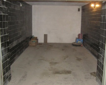 Гараж №1181, загальною площею 18,5 кв.м, за адресою: Автономна Республіка Крим, м. Сімферополь, вул. Аральська, 73. Реєстровий номер 23 стор. 58 в реєстровій книзі №1-Г. Інвентарний № 88541. Гараж №1182, загальною площею 18,7 кв.м, за адресою: Автономна Республіка Крим, м. Сімферополь, вул. Аральська, 73. Реєстровий номер 23 стор. 58 в реєстровій книзі №1-Г. Інвентарний № 88542. Гараж №1183, загальною площею 17,2 кв.м, за адресою: Автономна Республіка Крим, м. Сімферополь, вул. Аральська, 73. Реєстровий номер 23 стор. 58 в реєстровій книзі №1-Г. Інвентарний № 88543