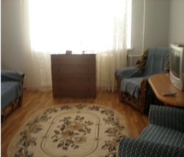 Квартира №6, загальною площею 63,2 кв. м (житлова площа 29,3 кв. м), за адресою: Автономна Республіка Крим, село Петрівка, квартал Новий №3, кв.№6. Реєстровий номер 328 на стр. 69 в реєстровій книзі №3. Інвентарний № 103427. БОЙЛЕР, інвентарний № 104579