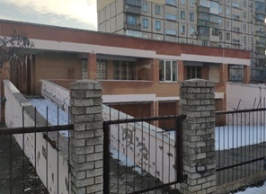 Майнові права на нежитлові приміщення, загальною площею 1 244,30 кв.м, за адресою: Донецька обл., м. Маріуполь, вулиця Сонячна за №5. Реєстровий №877 в реєстровій книзі №2. Інвентарний № 103411. ОПОРА РАДIОМЕРЕЖI, інвентарний № 93808, ОПОРА РАДIОМЕРЕЖI, інвентарний № 93809. Основні засоби у кількості 2 одиниці