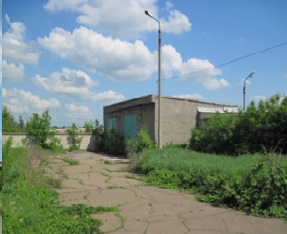 Майнові права нежитловий будинок, загальною площею 1 748,8 кв. м, за адресою: Луганська обл., м. Антрацит, вулиця Ростовська, 15 ``а``. Реєстровий номер 212 в реєстровій книзі 2. Інвентарний № 85507. Майнові права на гаражі (літ. Г, Д, Е), загальною площею 120,8 кв. м, за адресою: Луганська обл., м. Антрацит, вулиця Ростовська, 15 ``а``. Інвентарний №85509. Майнові права на гаражі (літ. Б, В, Ж), загальною площею 142,5 кв. м, за адресою: Луганська обл., м. Антрацит, вулиця Ростовська, 15 ``а``. Інвентарний №85508. ``Кондиціонер ``AEГ`` ACS 077 HR``. Інвентарний № 85703