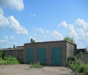 Майнові права нежитловий будинок, загальною площею 1 748,8 кв. м, за адресою: Луганська обл., м. Антрацит, вулиця Ростовська, 15 ``а``. Реєстровий номер 212 в реєстровій книзі 2. Інвентарний № 85507. Майнові права на гаражі (літ. Г, Д, Е), загальною площею 120,8 кв. м, за адресою: Луганська обл., м. Антрацит, вулиця Ростовська, 15 ``а``. Інвентарний №85509. Майнові права на гаражі (літ. Б, В, Ж), загальною площею 142,5 кв. м, за адресою: Луганська обл., м. Антрацит, вулиця Ростовська, 15 ``а``. Інвентарний №85508. ``Кондиціонер ``AEГ`` ACS 077 HR``. Інвентарний № 85703