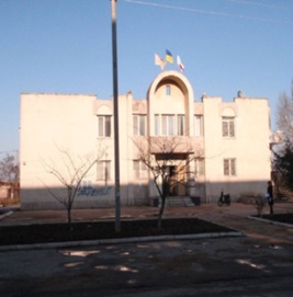 Нежиле приміщення (відділення Промінвестбанку), загальною площею 955,7 кв.м, за адресою: Автономна Республіка Крим, Ленінський р., м. Щолкіне, вулиця Без назви, буд. 174. Реєстраційний номер: 18851072. Інвентарний № 88568. Основні засоби у кількості 5 шт