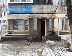Нежиле приміщення, загальною площею 120,3 кв.м, за адресою: Донецька обл., м. Маріуполь, вулиця Курчатова, будинок 51, приміщення 73. Реєстраційний номер об`єкту нерухомого майна: 8371045. Інвентарний № 103872. Основні засоби у кількості 2 шт