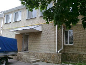 Нежиле приміщення, загальною площею 409,3 кв. м, за адресою: Донецька обл., м. Сніжне, вулиця Декабристів, будинок 16, приміщення 1. Реєстраційний номер об`єкту нерухомого майна: 16854692. Інвентарний № 93945. Основні засоби у кількості 45 шт