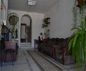 Нежиле приміщення, загальною площею 583,9 кв.м, за адресою: Автономна Республіка Крим, Красногвардійський р., с. Петрівка, Суспільний центр квартал, будинок 6. Реєстраційний номер об’єкта нерухомого майна: 7520912. Інвентарний № 103428. Основні засоби у кількості 27 шт