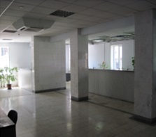 Нежитлова будівля, загальною площею 1 025,1 кв. м, за адресою: Луганська обл., м. Луганськ, вулиця Маркса Карла, будинок 34-а. Реєстраційний номер об’єкта нерухомого майна: 393400. Інвентарний № 86685. Основні засоби у кількості 498 шт