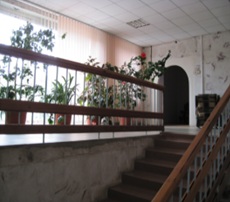 Нежитлова будівля, загальною площею 1 270,0 кв. м, за адресою: Луганська обл., м. Сокологірськ (Первомайськ), вулиця Леніна, будинок 60б. Реєстраційний номер об’єкта нерухомого майна: 301507. Інвентарний № 86510. Основні засоби у кількості 92 шт