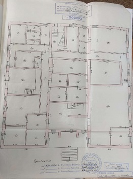 Нежитлова будівля, загальною площею 1 270,0 кв. м, за адресою: Луганська обл., м. Сокологірськ (Первомайськ), вулиця Леніна, будинок 60б. Реєстраційний номер об’єкта нерухомого майна: 301507. Інвентарний № 86510. Основні засоби у кількості 92 шт