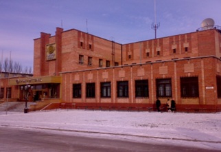 Пул активів (майна), що складається з нерухомого майна, майнових прав на нерухоме майно та основних засобів, а саме: нерухоме майно в кількості 106 об’єктів, за реєстраційними номерами: 18472695, 20720323, 1238542, 9038914 (Інв. №№ 95087, 95088), 25758950 (Інв. №№ 95659, 94397), 1172714, 28535388, 25201274 (Інв. №№ 93235, 93236), 1172892, 17170377, 20613910, 693614, 16854692, 15007098, 8078544, 277682, 2951188, 198557, 14120165, 15290560, 285824, 8371045, 24908765, 9596102, 8296424, 8296752, 949214, 9873631 (Інв. №№ 101196, 99194), 6926449, 1736566 (Інв. №№ 98600, 98590, 98516, 98509), 43229, 42944, 12243210, 10684452, 6687991, 123, 722076, 8813990, 223350 (Інв. №№ 86931, 88569), 22 стр. 56 в реєстровій книзі №1-Г, 367 в реєстровій книзі №2в, 3209203023020, 403 в реєстровій книзі №3, 3141687823040, 7835640, 292729, 6415312, 18851072, 25454058, 84 в реєстровій книзі №4, 12773628, 2167130, 247 в реєстровій книзі 3, 63 в реєстровій книзі №2, 832 в реєстровій книзі №1, 321 в реєстровій книзі №1, 6911327, 4310 в реєстровій книзі №10 в, 20 в реєстровій книзі, 279561, 153 в реєстровій книзі №3, 3207251744120, 432744, 3240611214140, 763 в реєстраційній книзі №5, 37841072, 19773835, 259 в реєстровій книзі №2, 20614227, 103898214101, 19 в реєстровій книзі №2Дк-113, 5782 в інвентаризаційній справі №4900, 393400, 301507, 391187 (номер запису 842 в книзі 12) (Інв. №№ 86395, 86684), 93 в реєстровій книзі №1 (Інв. №№ 86457, 86458), 301382 (номер запису 141 в книзі 1), 203 в реєстровій книзі 1, 269 в реєстровій книзі №1, 1726 в реєстровій книзі №11, 15927888, 35709589 (Інв. №№ 104136, 104142, 104143), 20598568, 298 на стр. 70 в реєстровій книзі №3а, 328 на стр. 69 в реєстровій книзі №3, 23 стор. 58 в реєстровій книзі №1-Г (Інв. №№ 88541, 88542, 88543), 7520912, 25167719, 6459 стр. 186 в реєстровій книзі 23 нж, 5748978, 3244608814160, 543773014000. Земельні ділянки в кількості 5 об’єктів за кадастровими номерами: 1412336600:01:011:0296, 6510700000:10:044:0002, 6510700000:10:044:0014, 6522110100:01:006:0002, 4411600000:08:014:0001. Майнові права на нерухоме майно в кількості 15 об’єктів за інвентарними номерами: 99195, 88354, 88206, 88549, 117213, 103088, 85874, 74507, 95246, 85507, 85509, 85508, 103411, 93598, 88521. Основні засоби в кількості 10 492 шт.