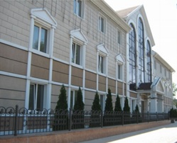 Пул активів ПАТ ``ПРОМІНВЕСТБАНК``, АТ ``МЕГАБАНК``, АТ ``МР БАНК``, ПАТ ``КСГ БАНК``, АТ ``АЙБОКС БАНК``, АТ ``БАНК СІЧ``, АТ ``УКРБУДІНВЕСТБАНК``, АТ ``БАНК ФОРВАРД`` та АТ ``АКБ ``КОНКОРД``, що складається з прав вимоги та майнових прав за кредитними договорами, укладеними з суб’єктами господарювання і фізичною особою, дебіторської заборгованості суб’єктів господарювання і фізичних осіб та нерухомого майна, а саме: Активи ПАТ ``ПРОМІНВЕСТБАНК``: права вимоги та майнові права за кредитними договорами, укладеними з суб’єктами господарювання та дебіторська заборгованість суб’єктів господарювання у кількості 339 позицій (детальна інформація зазначена в паспорті активів). Будівлі з господарською спорудою, загальною площею 3 660,1 кв.м, за адресою: Донецька обл., м. Донецьк, проспект Матросова Олександра, будинок 24а. Реєстраційний номер об`єкту нерухомого майна: 2747608.  Інвентарний № 105955, Активи АТ ``МЕГАБАНК``: права вимоги за кредитними договорами №7-КЛ/2008, №8-КД/2008, №13-КЛ/2008, №3-07/2021-АМК-UAH, №12-КЛ/2008, №9-11/2013-AMK-UAH, №9-21/2018-АМК-UAH-4, №12-21/2021-АЕК-UАН, №2-07/2020-АМК-UAH, №2-07/2021-АМК-UAH, №11/2019-АМК-UAH, №4-07/2021-АМК-UAH, №4-07/2021-АМК-UAH-2, №3-11/2012-АМК-UAH-1, №20-59/2021/ГД-08/2021, №20-60/2021/ГД-08/2021, №20-62/2021/ГД-08/2021, №3-11/2013-АМК-UAH, №3-11/2013-AMK-USD-2, №3-11/2013-AMK-USD-3, №3-11/2013-AMK-USD-4, №21-13/2013, №21-14/2013, №1-11/2013-АМК-UAH, №11-01/2012, №2/12-АМК-UAH-16, №15-21/2016-AMK-UAH-5, №6-21/2020-AMK-UAH, №6-21/2020-АМК-UAH-1, №7-21о/2021-АМК-UAH, що укладені з суб’єктами господарювання, та дебіторська заборгованість суб’єктів господарювання у кількості 47 угод, (детальна інформація зазначена в паспорті активів), Активи АТ ``МР БАНК``: права вимоги та майнові права за кредитними договорами укладеними з суб’єктами господарювання і фізичними особами, дебіторська заборгованість та майнові права за дебіторською заборгованістю суб’єктів господарювання і фізичних осіб, у кількості 941 позиції (детальна інформація зазначена в паспорті активів), Активи ПАТ ``КСГ БАНК``: права вимоги за договорами №02/180214, №03/180214/840, №02/121213-ФЛ/980, №27/201113, №03/190612, укладеними з юридичними особами, дебіторська заборгованість юридичної особи за договором №08/05/14 Л та дебіторська заборгованість суб’єктів господарювання в кількості 130 одиниць (детальна інформація зазначена в паспорті активів), Активи АТ ``АЙБОКС БАНК``: дебіторська заборгованість юридичних осіб у кількості 9 угод (детальна інформація зазначена у паспорті активів), Активи АТ «БАНК СІЧ»: дебіторська заборгованість суб’єктів господарювання в кількості 27 угод  (детальна інформація зазначена в паспорті активів), Активи АТ ``УКРБУДІНВЕСТБАНК: права вимоги за договором, що укладений з юридичною особою та дебіторська заборгованість у кількості 58 угод (детальна інформація зазначена у публічному паспорті активів), Активи АТ ``БАНК ФОРВАРД``: дебіторська заборгованість суб’єкта господарювання за договором 111.11.1.2.-2059, Активи АТ ``АКБ ``КОНКОРД``: дебіторська заборгованість суб’єктів господарювання в кількості 7 активів  (детальна інформація зазначена в публічному паспорті активів)