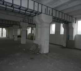 Пул активів ПАТ «ПРОМІНВЕСТБАНК», АТ «МР БАНК», АТ «МЕГАБАНК» та ПАТ «КСГ БАНК», що складається з прав вимоги та майнових прав за кредитними договорами, укладеними з суб’єктами господарювання і фізичною особою, дебіторської заборгованості суб’єктів господарювання і фізичної особи та нерухомого майна, а саме: активи ПАТ «Промінвестбанк»: права вимоги та майнові права за кредитними договорами суб’єктів господарювання № 06-595д, № 24-1/2007, № 50-1/2007, № 15-93/46-888/08, № 15-93/46-702/07, № 15-93/17-9/13, № 20-1432/2-1, № 8-2008/к, № 42-2007/к, № 148/04, № 182, № 35/03, № 05-303д, № 42/03, № 4, № 7, № 11, № 42/11, № 28, № 105/03, № 75-1/2008, № 15-93/17-8353/06, № 15-93/17-5526/07, № 15-93/17-9508/06, № 41, № 20-1/2006, № 82-1/2004, № 03/1-1/08, № 29-2007/к, № 34-2007/к, № 15-93/19-3596/07, № 15-93/19-865/07, № 15-93/19-5237/07, № 15-93/19-3547/07, № 50-06, № 26-08, № 2-22-07, № 2-02-09, № 11-08, № 1 (в рамках генеральної кредитної угоди 15-93/2-11/11), № 38-2005, № 60-2005, № 66-2005, № 06-003д, № 06-145д, № 957-07/01, № 15-93/17-2539/06, № 06-454д, № 329/05, № 18-08, № 9-2008/к, № 4/9-96, № 44, № 5, № 12, № 42-2006, № 06-627 к, № 06-628к, № 29, № 20-07, № 49-1/2007, № 81-1/2008, № 100-62/07, № 85-62/07, № 19-63/07, № 58/1-63/07, № 99-62/07, № 95-62/07, № 98-62/07, № 15-93/02-3/09, № 15-93/19-21/13, дебіторська заборгованість суб’єктів господарювання за договорами № 35799302100155:980 від 22.03.2012 (15-94/46-2192/10 від 16.09.2010), № 26005619943441|980 від 21.12.2011 (15-94/18-3490/11 від 21.12.2011), № 26002620390473|980 від 26.04.2013 (105-20-2/18-176 від 26.04.2013), № 35793502100649:980 від 22.03.2012 (15-94/18-1875/11 від 12.05.2011), № FCMF-108085 від 22.08.2011 (03-62-2011 від 22.08.2011), № 35794303101589:980 від 01.08.2012 (15-94/18-34/12 від 04.01.2012), № 35795302102867:980 від 02.04.2012 (15-94/18-2593/11 від 01.09.2011), № 15-94/19-116/13, № 15-94/19-118/13, дебіторська заборгованість фізичної особи за договорами № 904/6042/20, № 31/83-09, № MF-96151601000124 та нежитлова будівля, загальною площею 3 062,60 кв.м, за адресою: Донецька обл., м. Макіївка, вулиця Донецька, будинок 79. Реєстраційний номер об’єкта нерухомого майна: 12379916. Інвентарний № 105956. Активи АТ «МР БАНК»: права вимоги за договорами №60-Н/11/66/ЮО, №62-Н/11/66/ЮО, №06-Н/13/66/КЛ-КБ, №27-Н/13/66/КЛ-КБ, №01-Н/12/59/ЮО, №01-В/13/27/ЮО укладеними із юридичними особами та дебіторська заборгованість юридичних осіб за договорами РКО 66/3003587/71, РКО 66/3002173/21. Активи АТ «МЕГАБАНК»: права вимоги за кредитними договорами №20-57/2021/ГД-05/2021, №20-20в/2019, №4/2008, №6/2008, №12-01/2013, №20-09в/2021, що укладені з юридичними особами, право вимоги за кредитним договором №TDB.2021.0704.17397, що укладений з фізичною особою, дебіторська заборгованість за договором №9592, що укладений з юридичною особою. Активи ПАТ «КСГ БАНК»: право вимоги за кредитним договором №05/050912, укладеним з юридичною особою та дебіторська заборгованість юридичної особи за договором №MF-35702007706