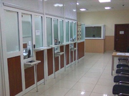 Вбудоване приміщення, загальною площею 400,3, кв. м, за адресою: Донецька обл., м. Донецьк, проспект Комсомольський, будинок 21. Реєстраційний номер об`єкту нерухомого майна: 1172892. Інвентарний № 90432. Основні засоби у кількості 194 одиниці